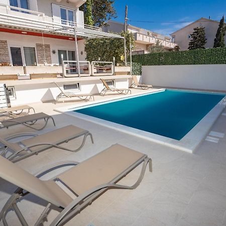 נובליה Rooms Magnolia With Pool מראה חיצוני תמונה