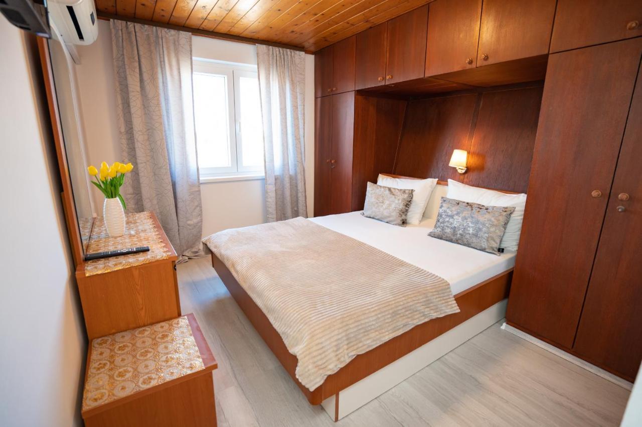 נובליה Rooms Magnolia With Pool מראה חיצוני תמונה