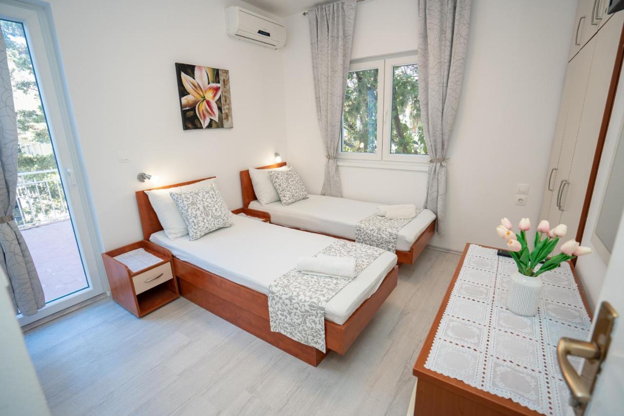 נובליה Rooms Magnolia With Pool מראה חיצוני תמונה