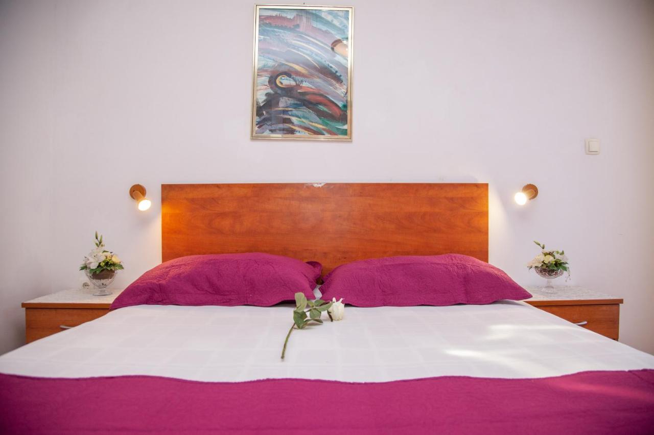 נובליה Rooms Magnolia With Pool מראה חיצוני תמונה